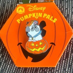 Disney  Halloween Pumpkin Pals Mystery Pin featuring Percy from Pocahontas.